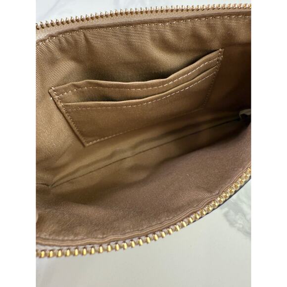 COACH Large Corner Zip Wristlet W/ Dreamy Land Floral Print Gold/Chalk MultI - Picture 7 of 8